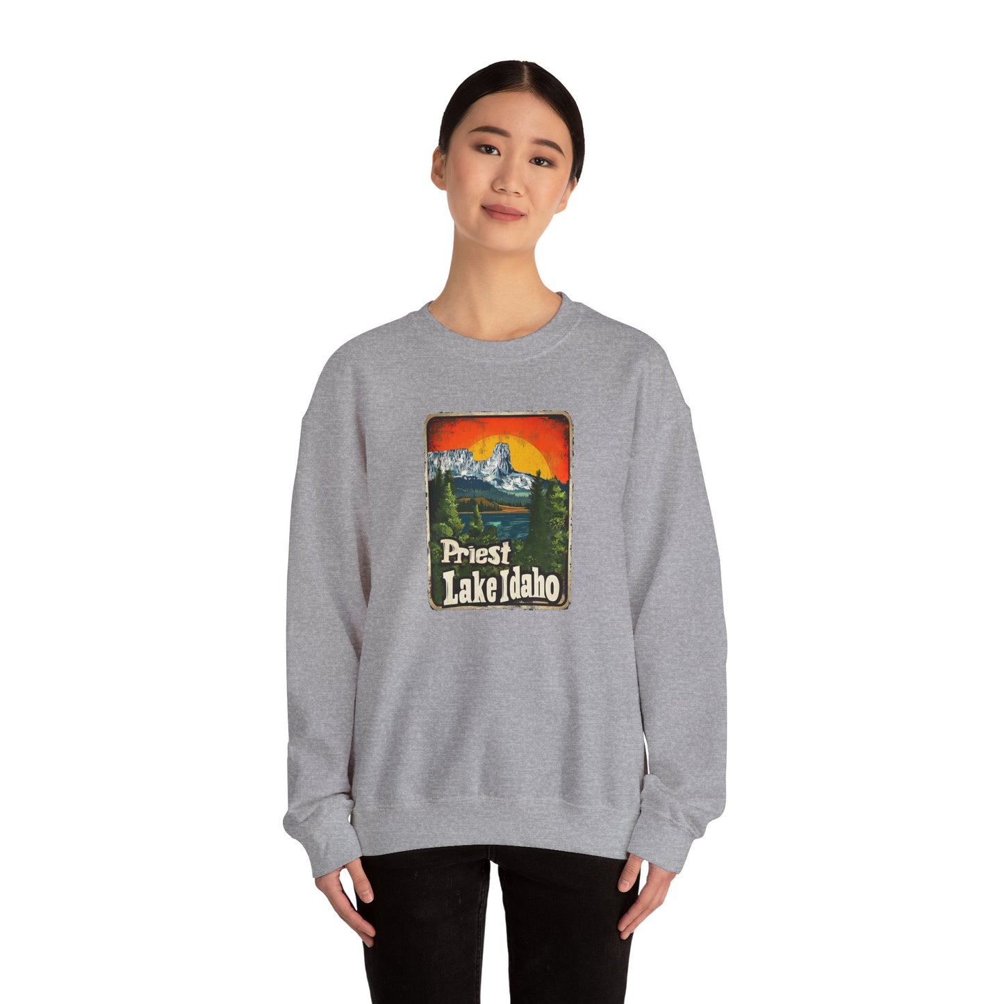 Iconic Chimney Rock Unisex Heavy Blend™ Crewneck Sweatshirt